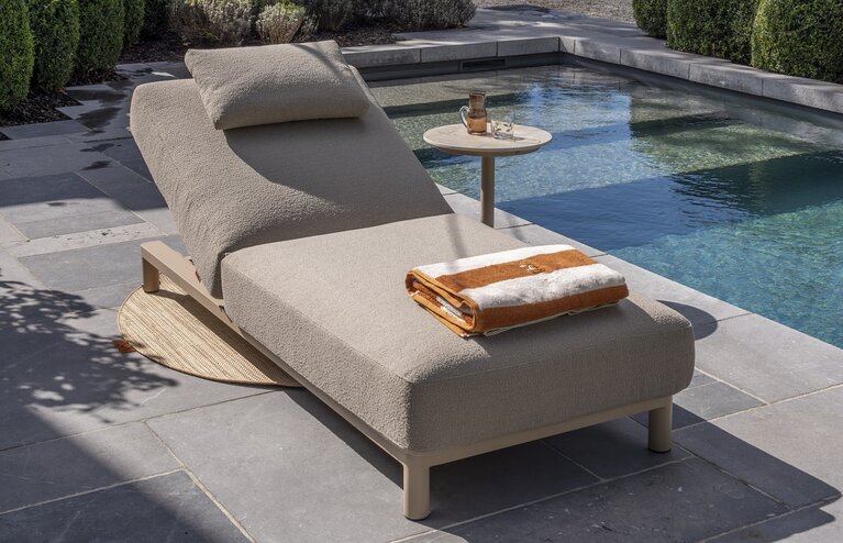4so Madeira sunbed matt latte incl kussen boucle flat