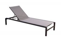 Ligbedden en relaxstoelen