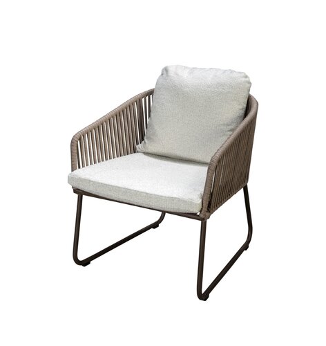 Yoi Calera low dining chair bronze frame toffe belt wool white boucle kussenset