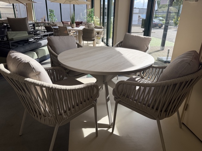 Yoi Comillas 5-delige diningset  28% korting showroomverlater - afbeelding 1